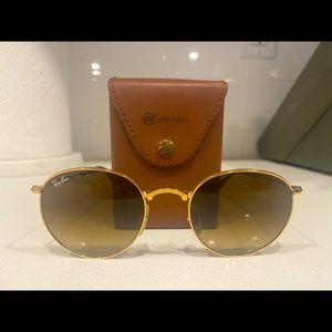 Round folding gold frame RayBans